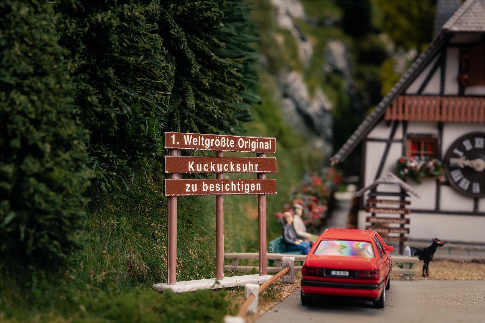 1st world's largest cuckoo clock with figure Anniversary model