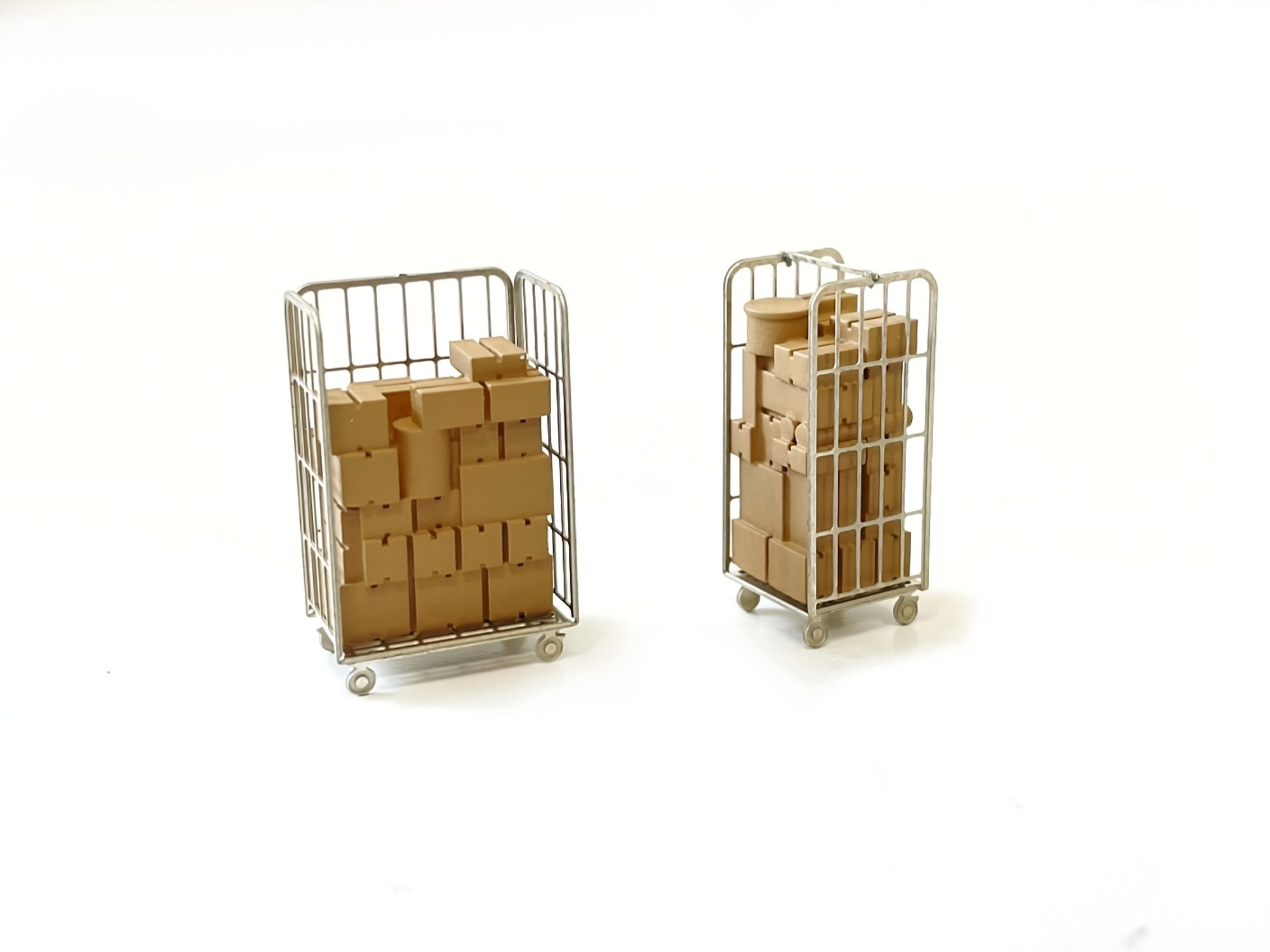 2 chariots à colis