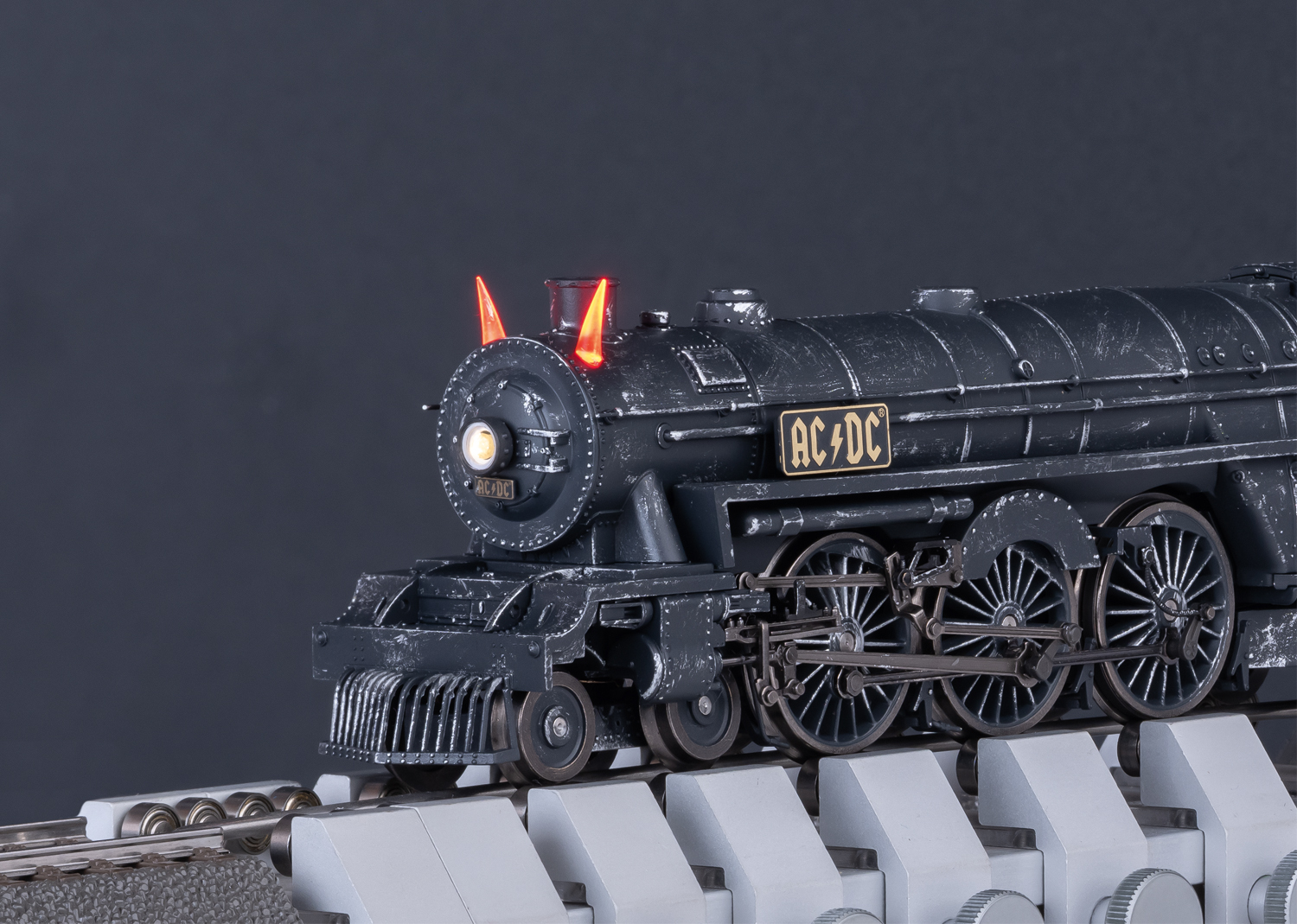 AC/DC Locomotive vapeur à tender séparé "Black Ice"