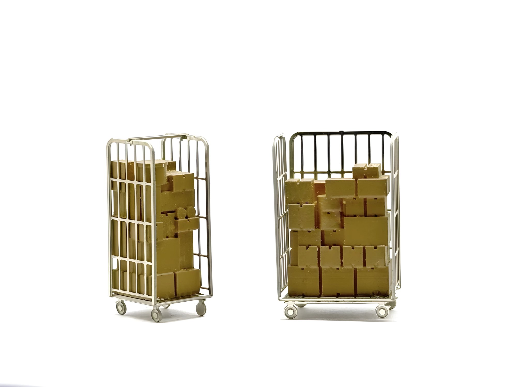 2 chariots à colis