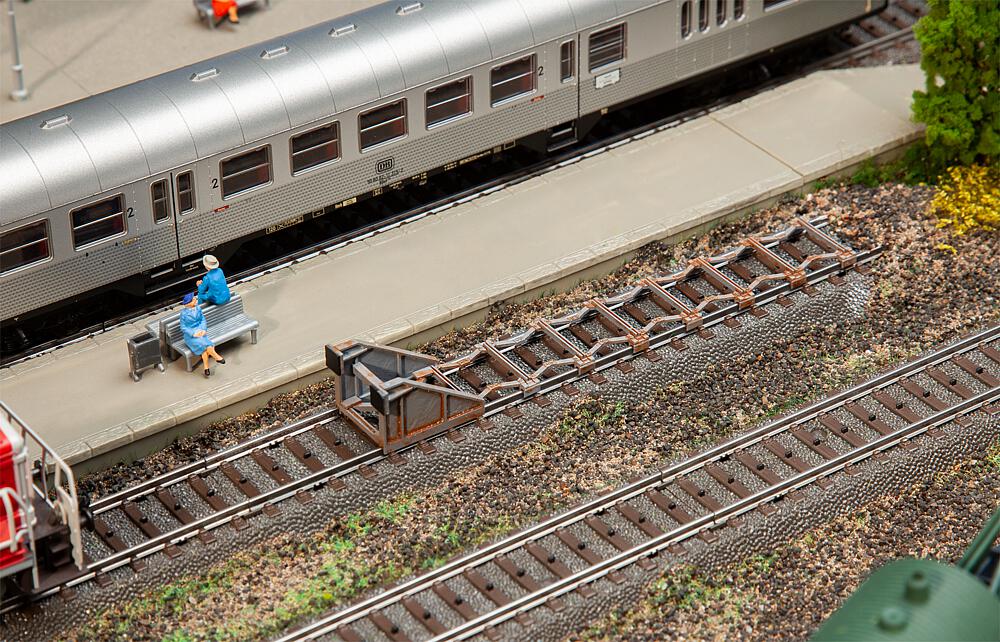 2 buffers with scissor brakes