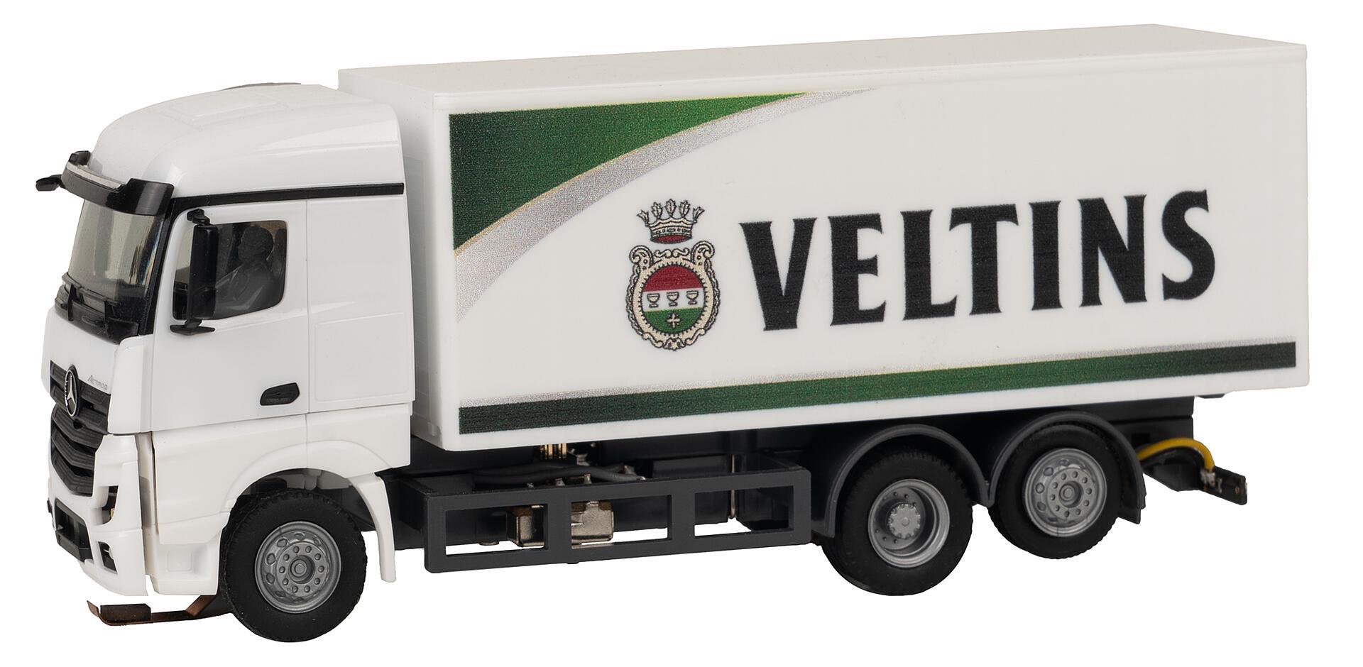 Camion MB Actros Streamspace fourgon Veltins boissons (HERPA)