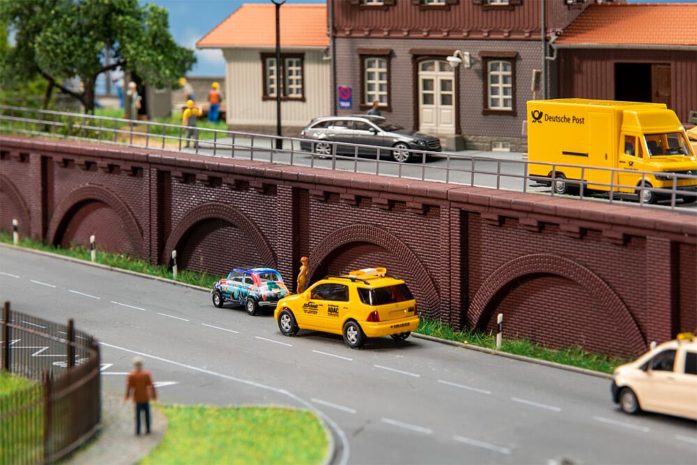 4 arches