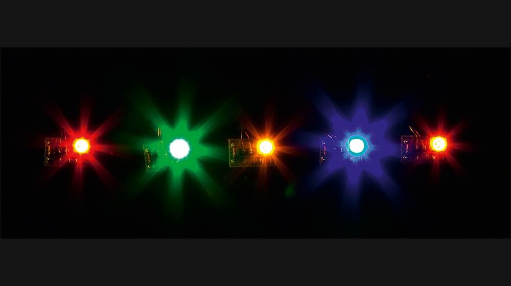 5 LED, en clouleurs differents