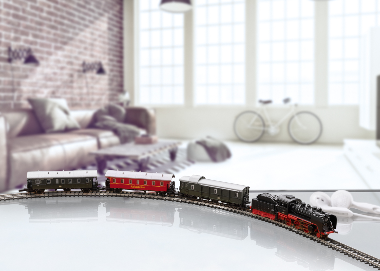 Coffret de départ "Train voyageurs-musée" avec locomotive à vapeur BR 24.