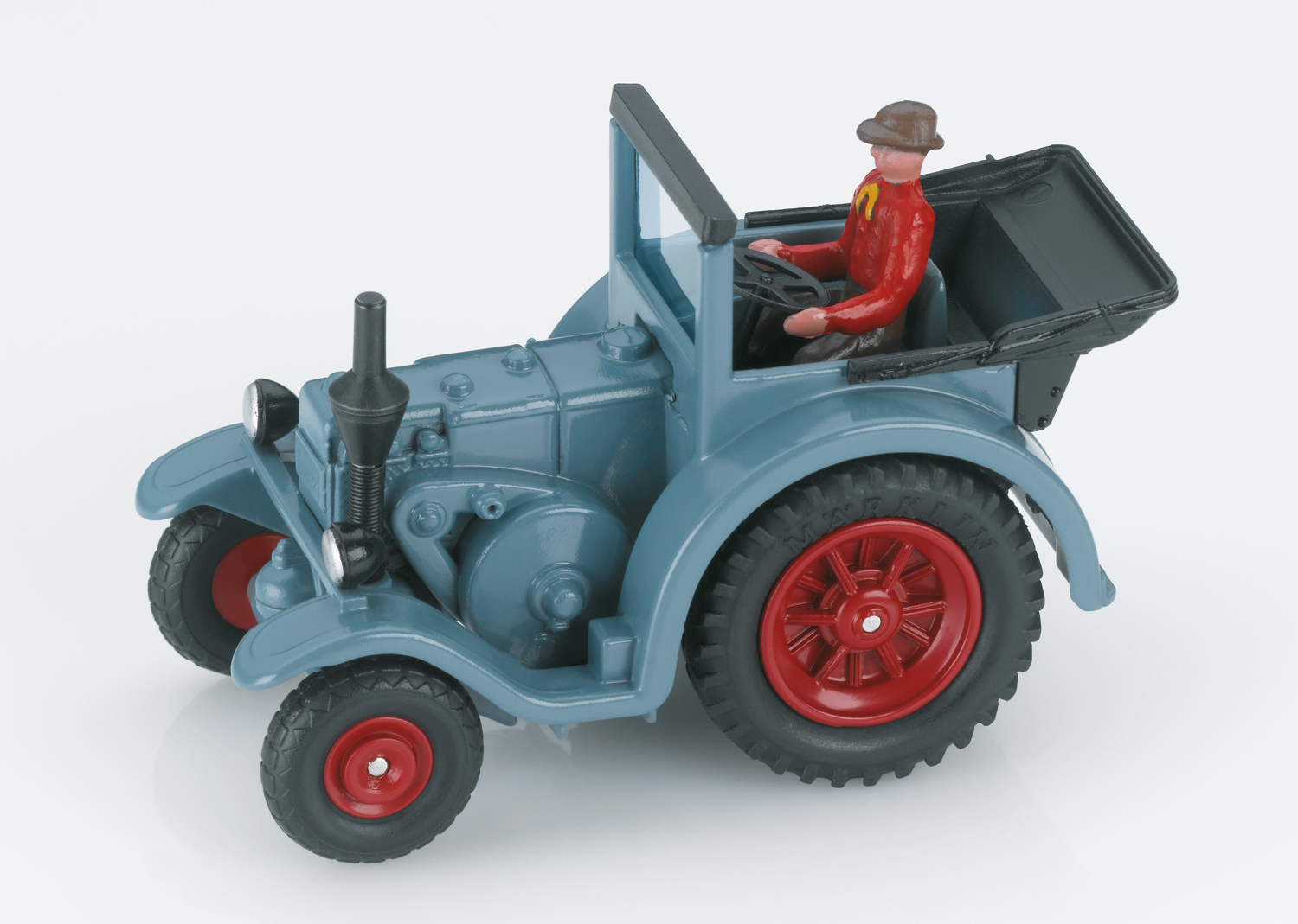 Tracteur Eilbulldog cabriolet avec capote ouverte